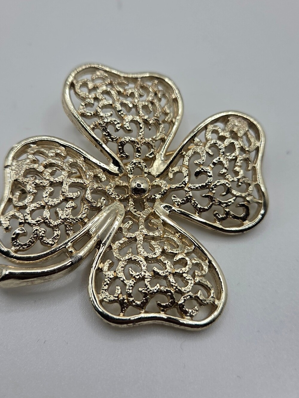 Vintage Sarah Coventry Filigree Four-Leaf Clover Brooch